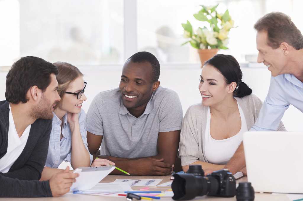 como saber que hace la gente de mi perfil?