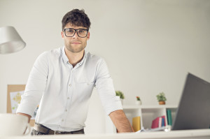 El emprendedor español es menor de 35 años y con estudios superiores